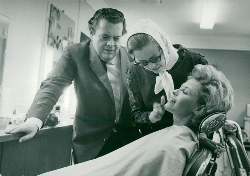 Makeup application behind-the-scenes